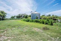 1426 8th Road, Wakefield, KS 67487