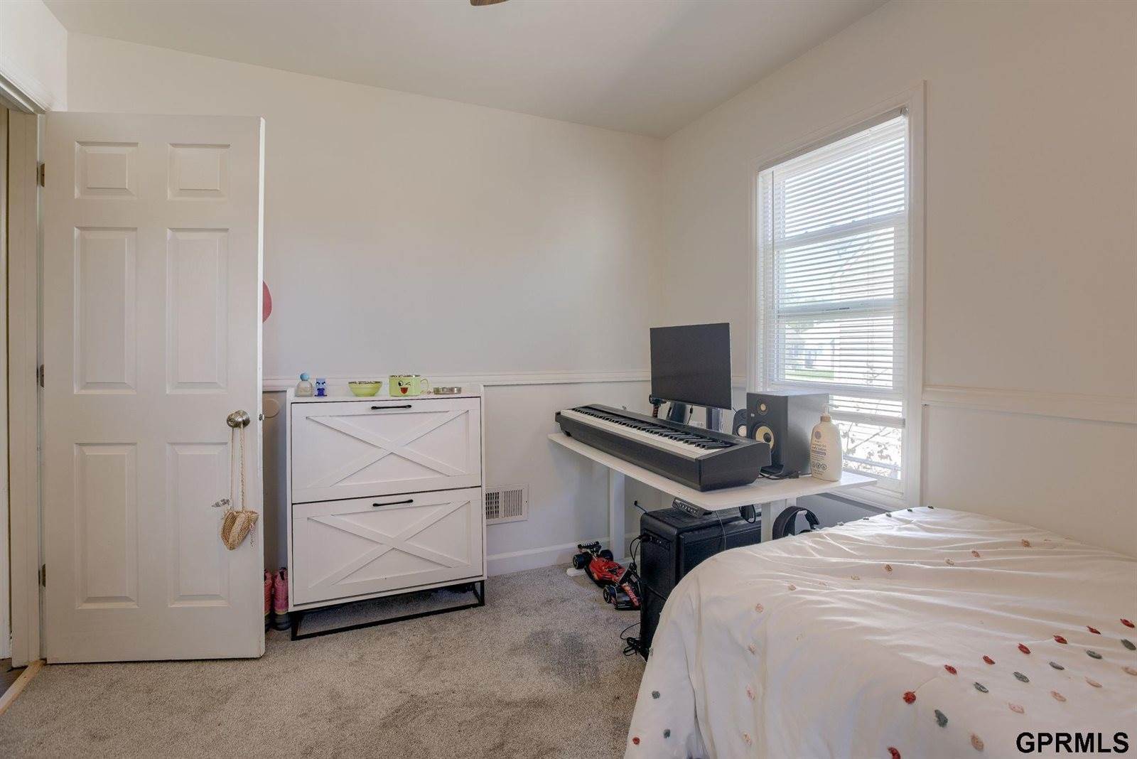 1303 East 4th Street, Fremont, NE 68025