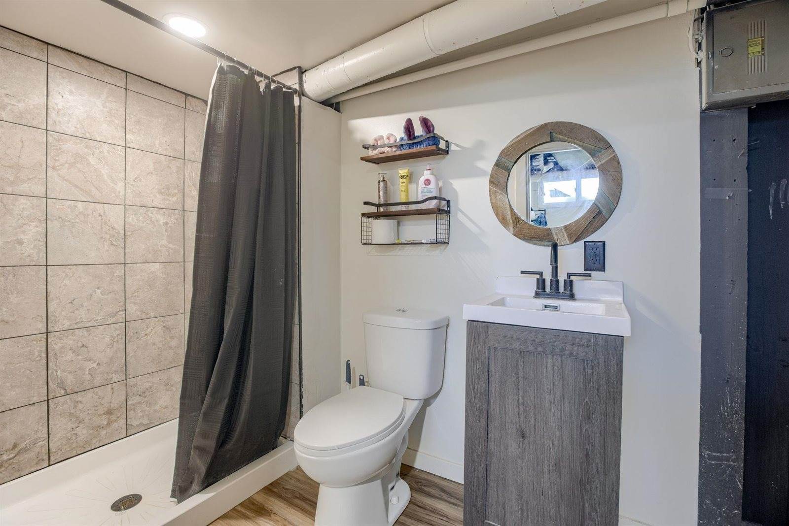 1303 East 4th Street, Fremont, NE 68025