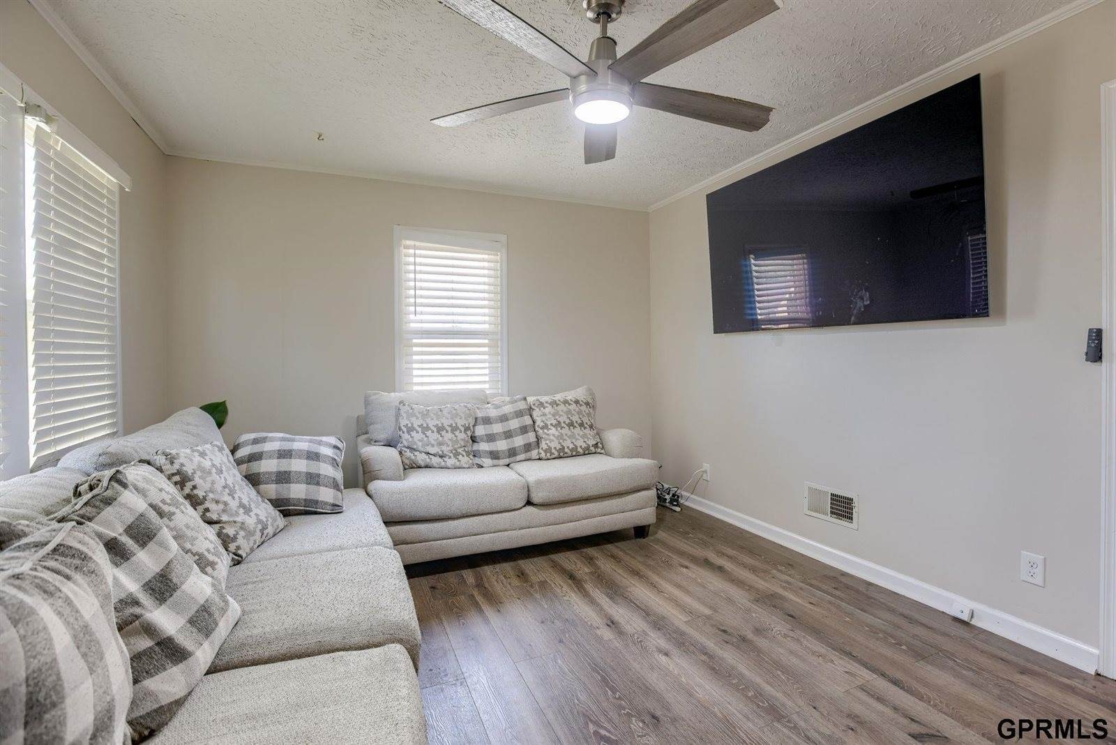 1303 East 4th Street, Fremont, NE 68025