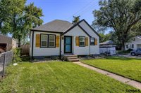 1303 East 4th Street, Fremont, NE 68025