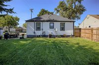 1303 East 4th Street, Fremont, NE 68025