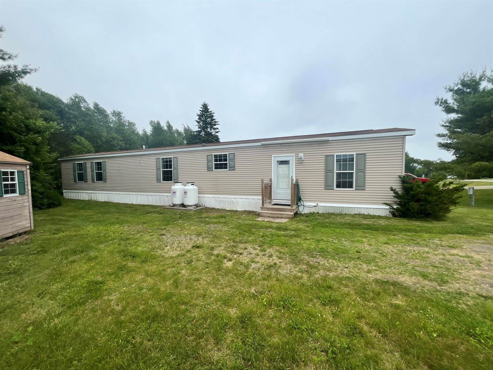 38 Lorna Lane, Glenburn, ME 04401