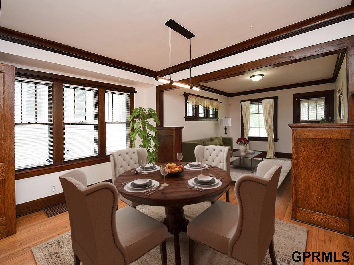 806 North 43rd Street, Omaha, NE 68131