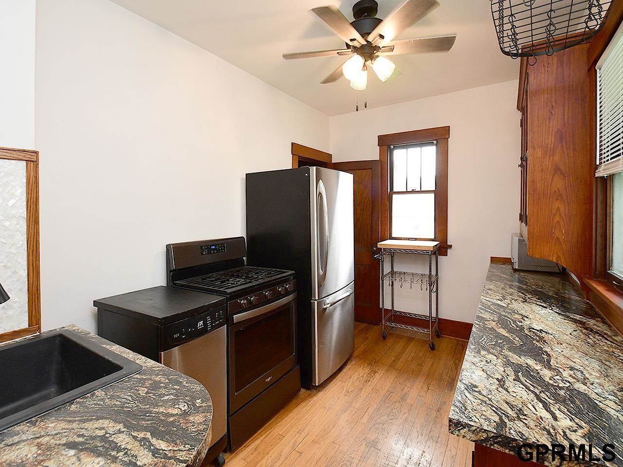 806 North 43rd Street, Omaha, NE 68131