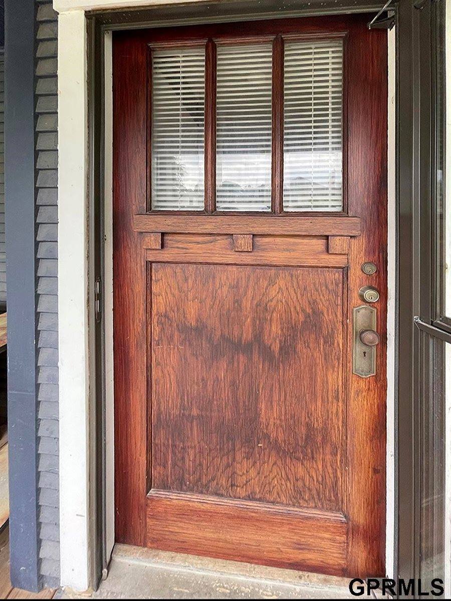 806 North 43rd Street, Omaha, NE 68131