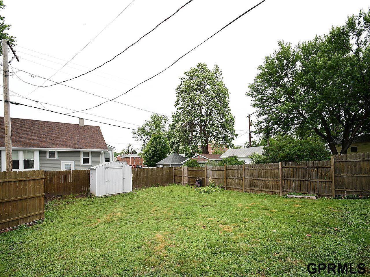 806 North 43rd Street, Omaha, NE 68131