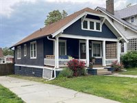 806 North 43rd Street, Omaha, NE 68131