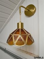 806 North 43rd Street, Omaha, NE 68131