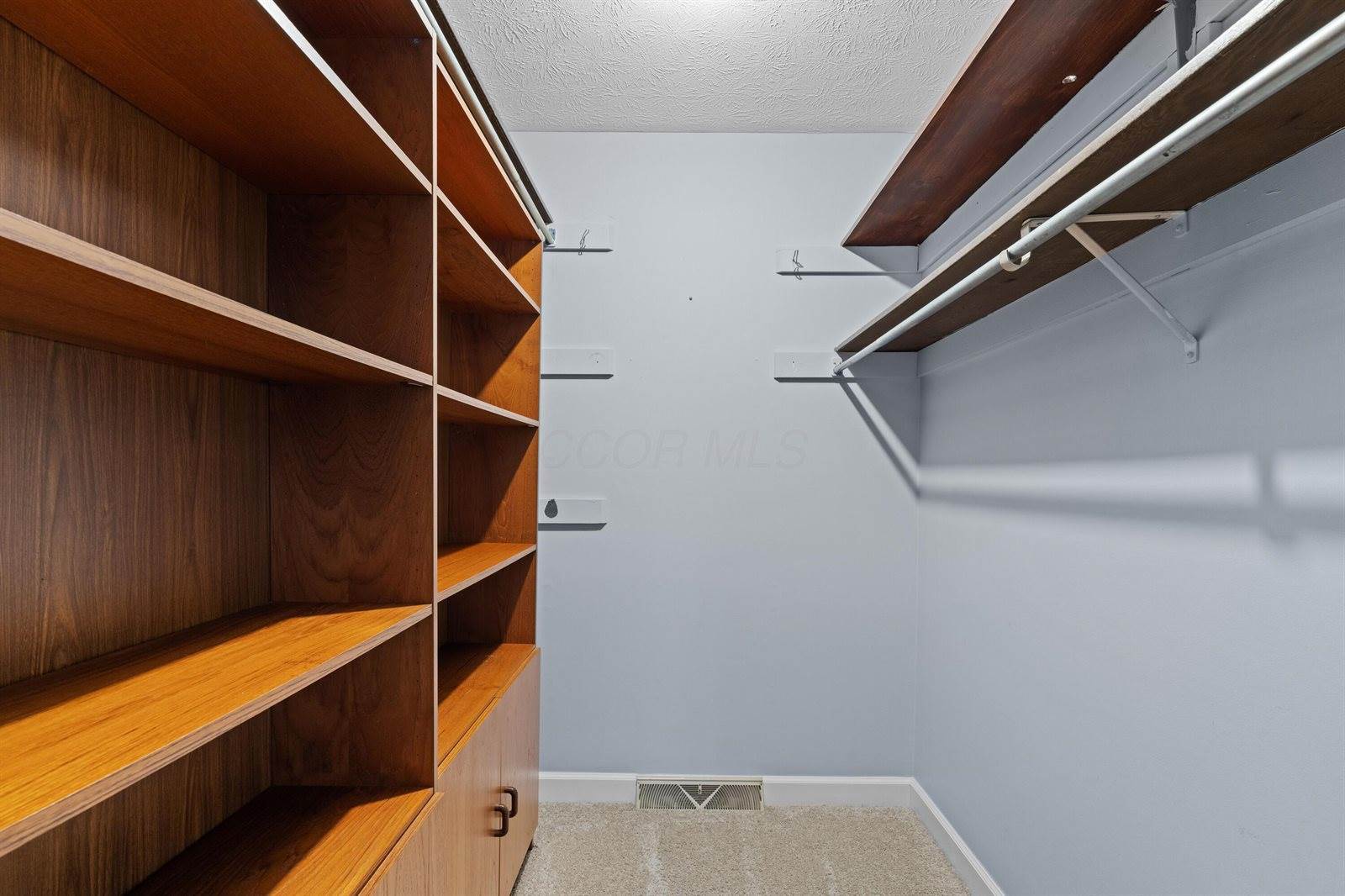 1211 Northport Drive, Columbus, OH 43235