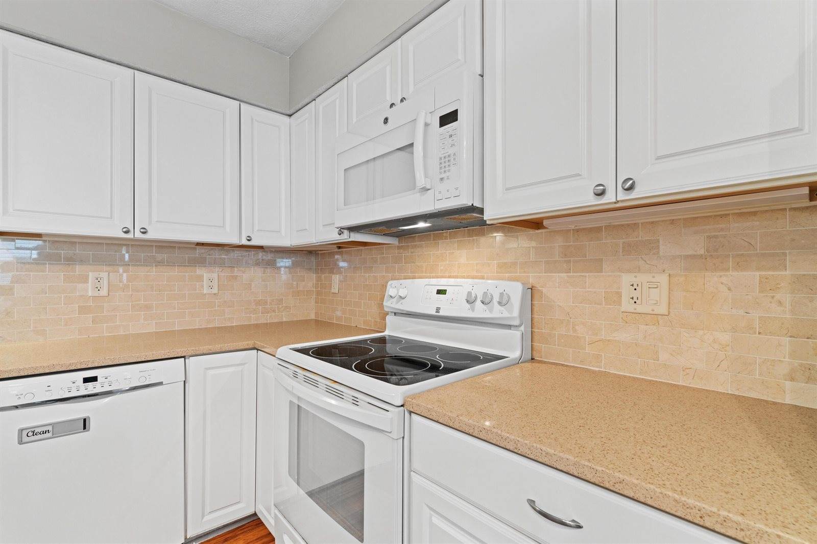 1211 Northport Drive, Columbus, OH 43235