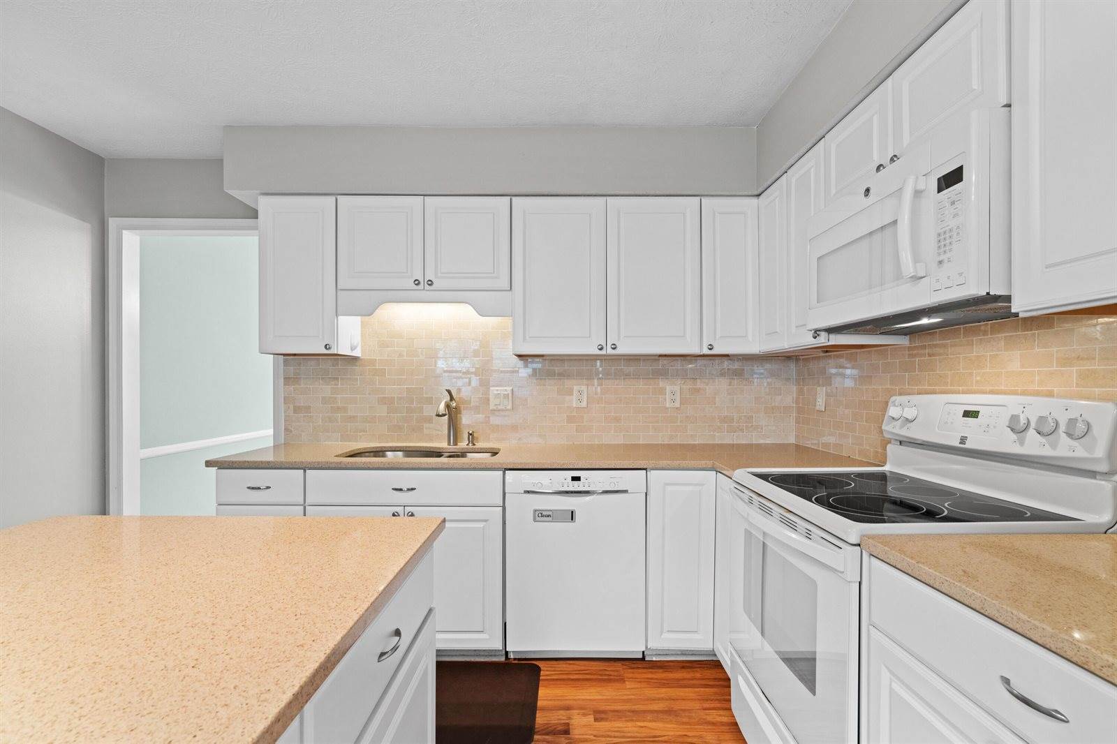 1211 Northport Drive, Columbus, OH 43235