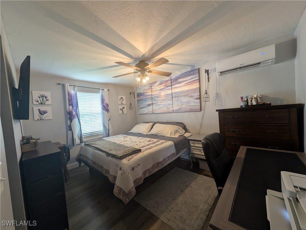 3934 Madison Avenue, Fort Myers, FL 33916