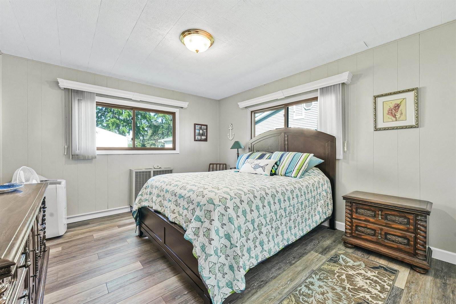 12328 West Shore Drive, Houghton Lake, MI 48629