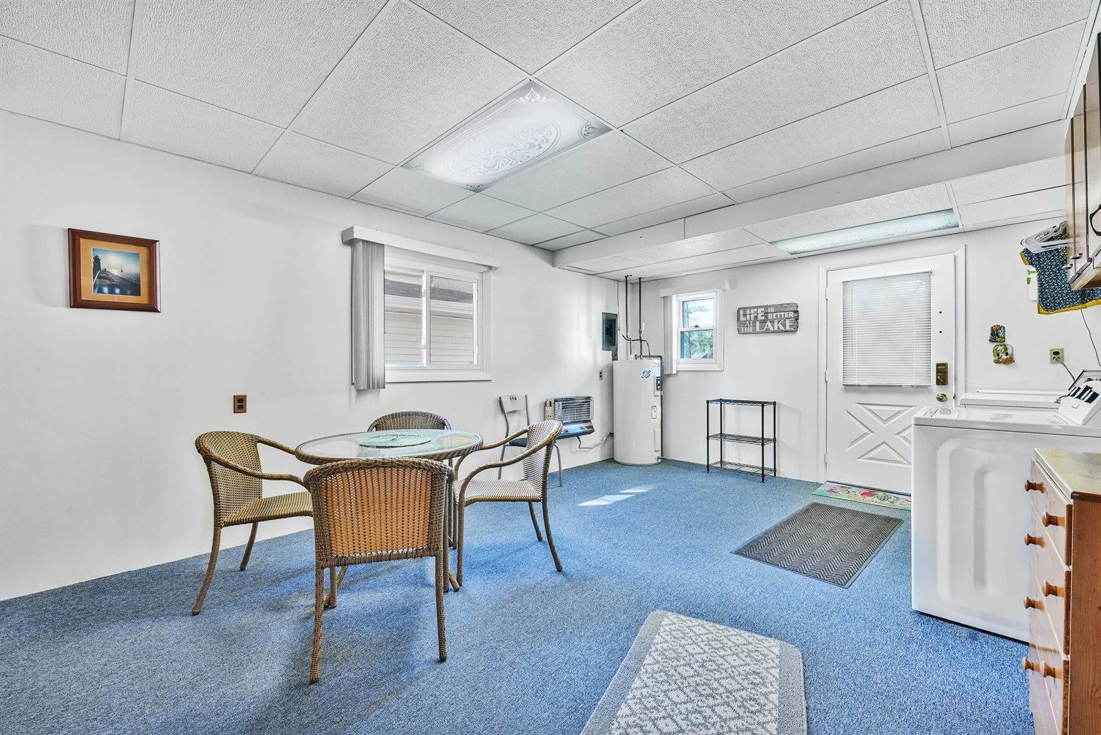 12328 West Shore Drive, Houghton Lake, MI 48629