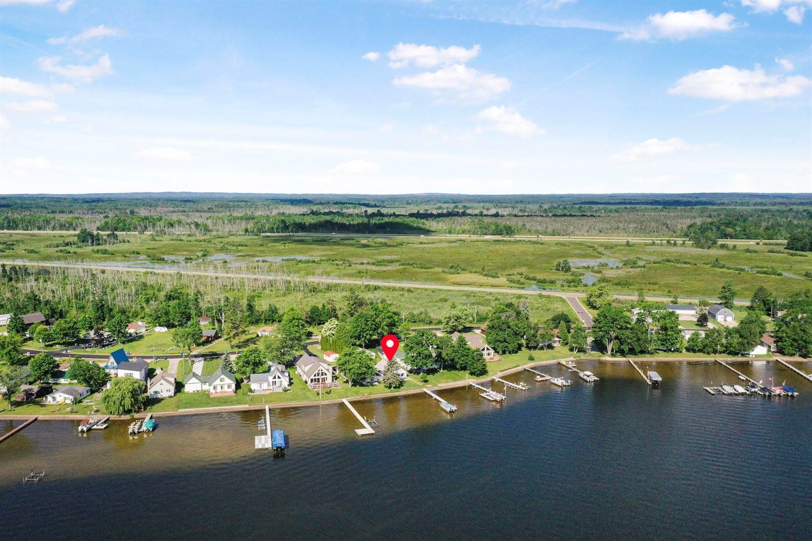 12328 West Shore Drive, Houghton Lake, MI 48629