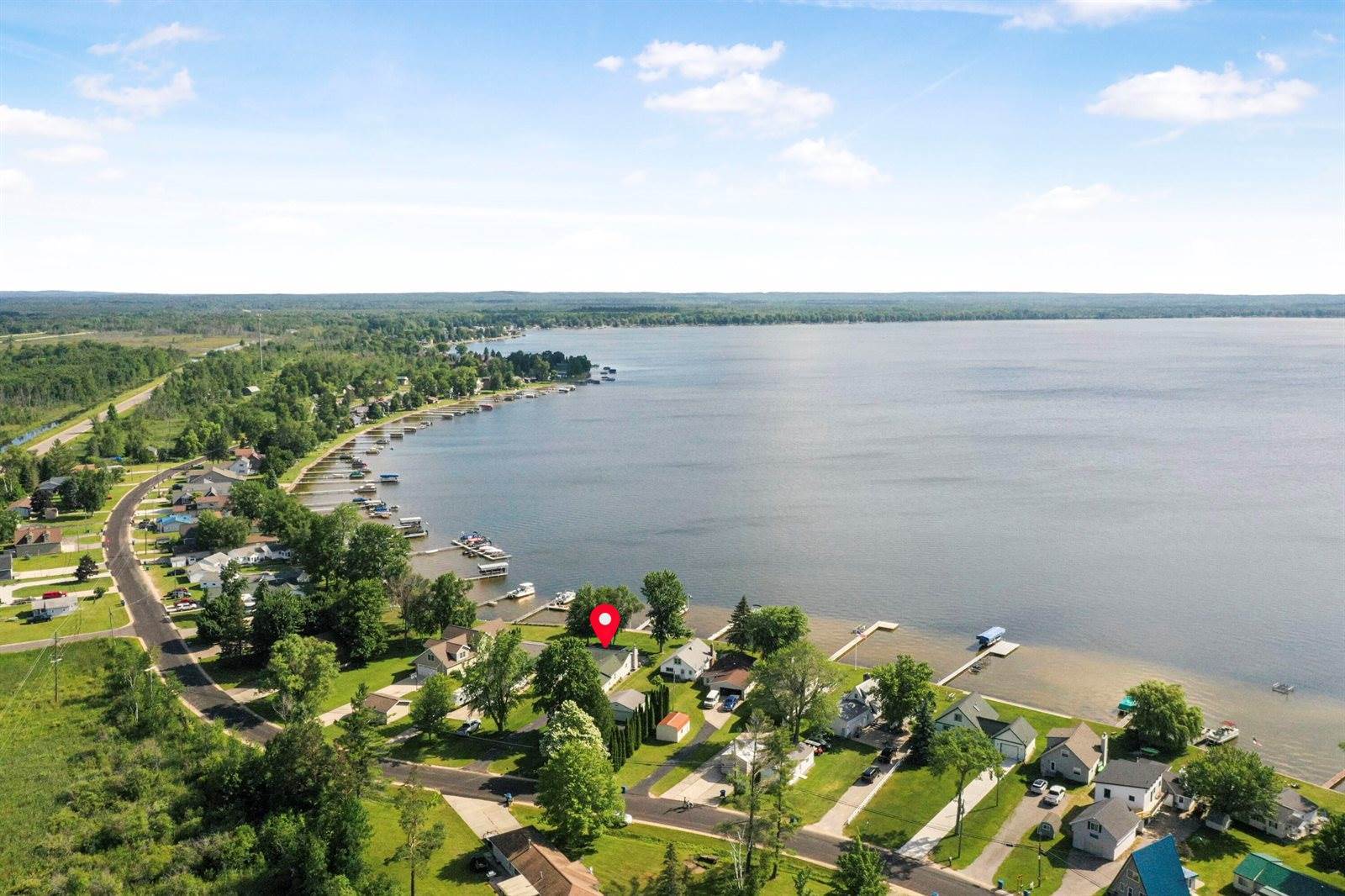 12328 West Shore Drive, Houghton Lake, MI 48629