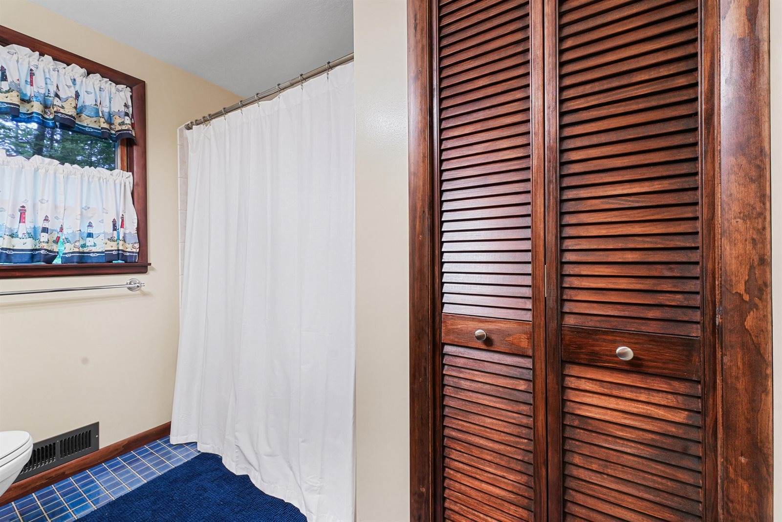 120 Clyde Street, Roscommon, MI 48653