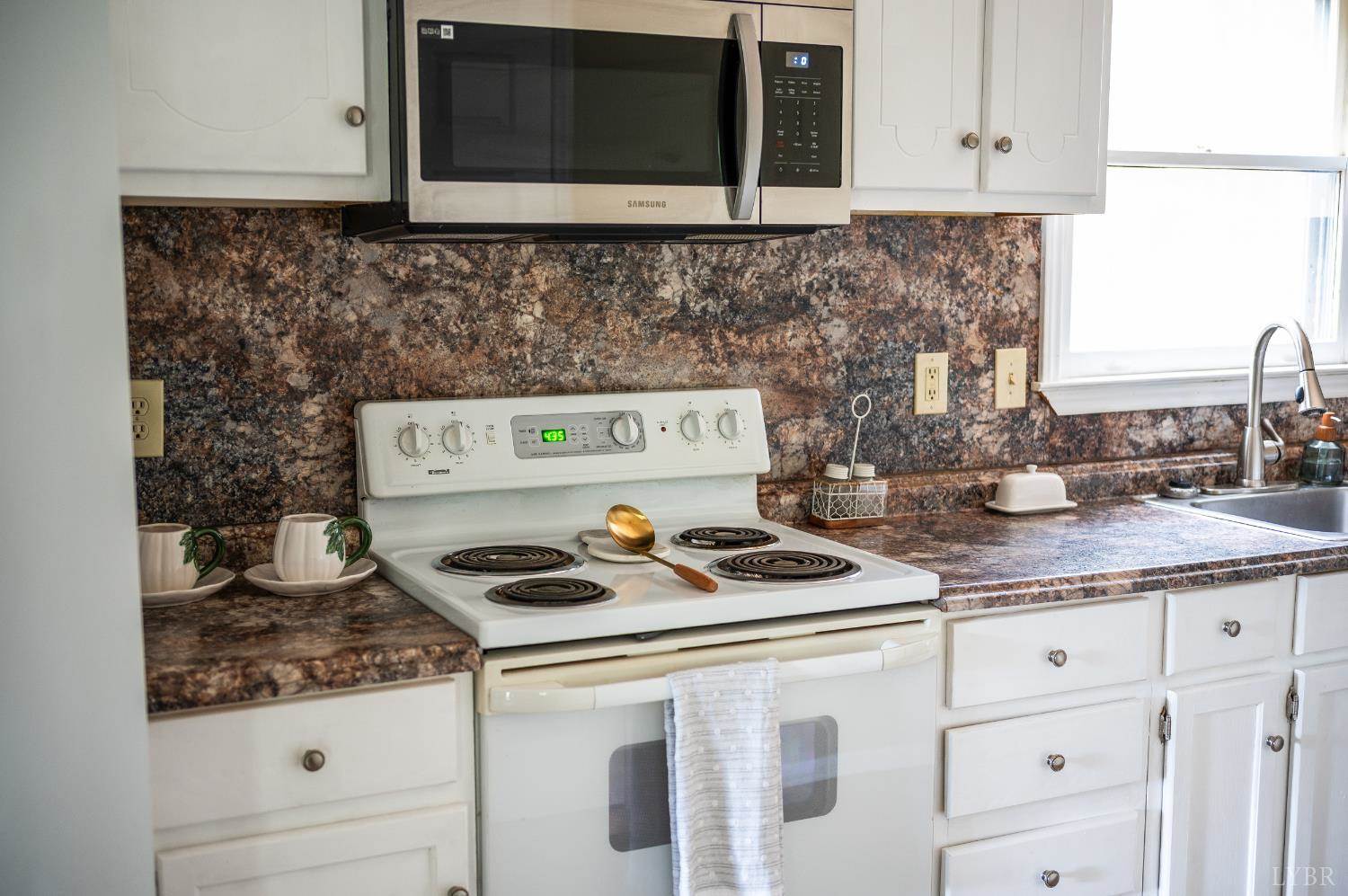 381 Fryingpan Lane, Pittsville, VA 24139