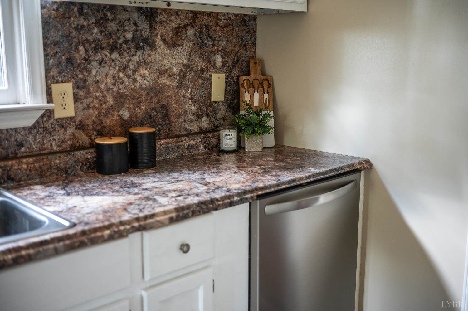 381 Fryingpan Lane, Pittsville, VA 24139