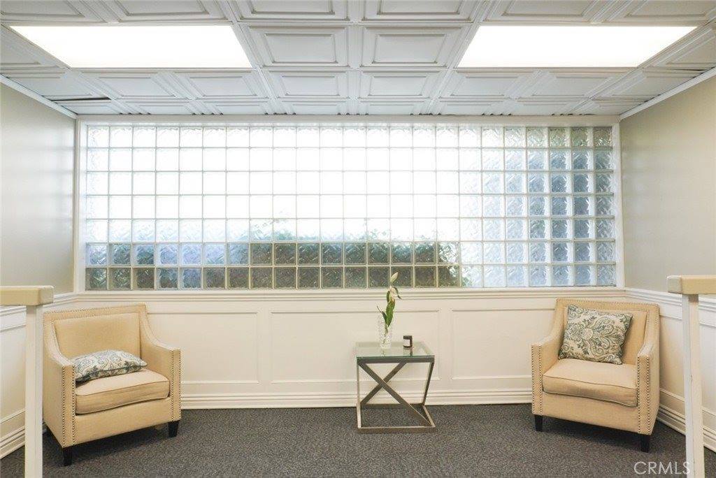 570 West Stocker Street, Glendale, CA 91202