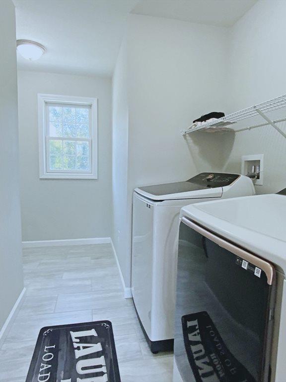 25 Damato Way, Agawam, MA 01001