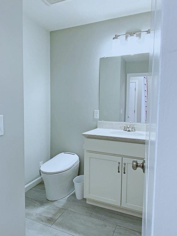 25 Damato Way, Agawam, MA 01001