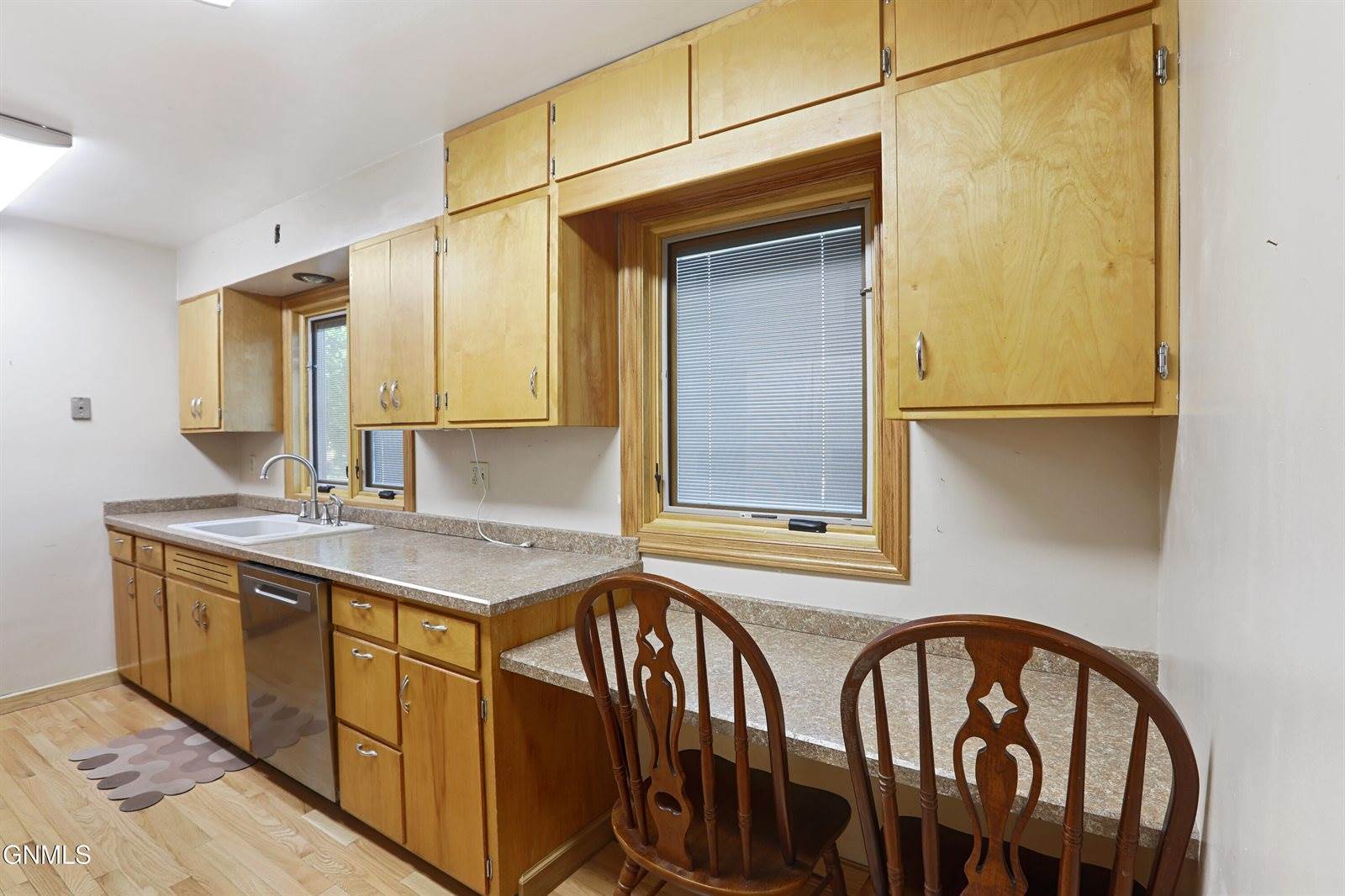 504 15th Avenue West, Williston, ND 58801