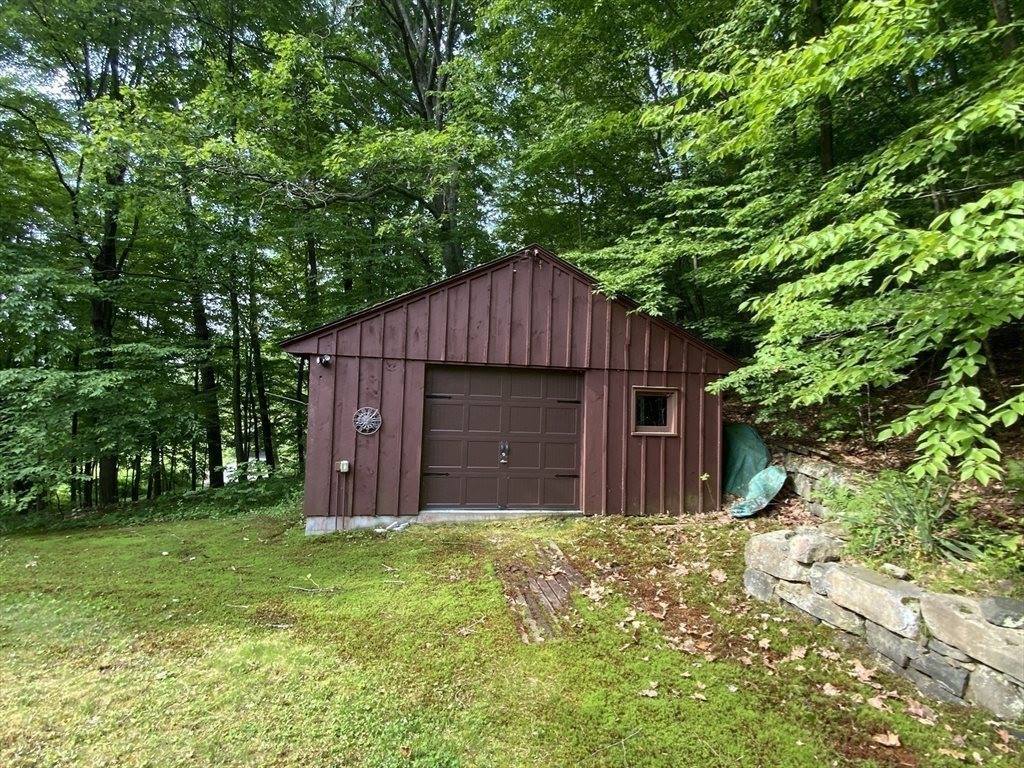 279 North Rd, Hampden, MA 01036