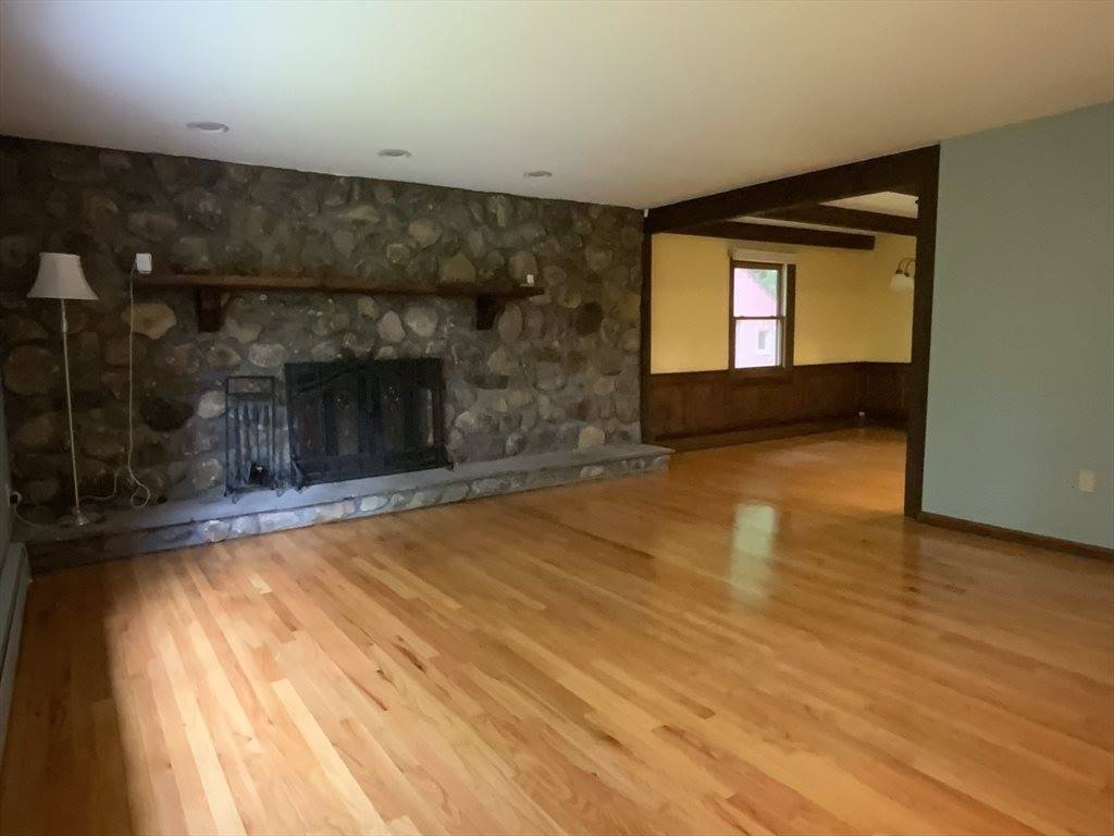 279 North Rd, Hampden, MA 01036