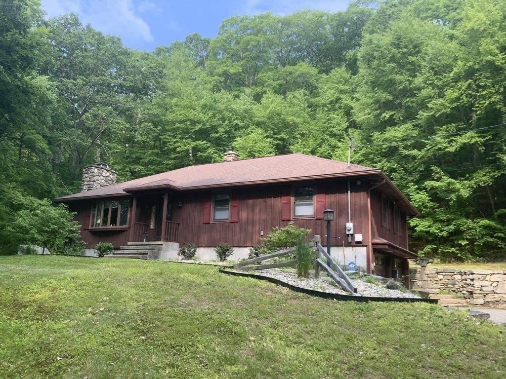 279 North Rd, Hampden, MA 01036