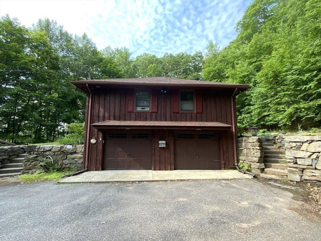 279 North Rd, Hampden, MA 01036