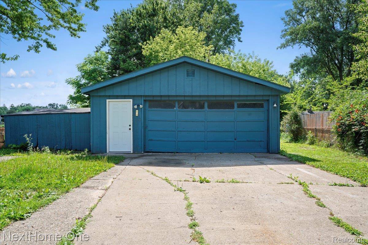 612 Red Oaks Drive, GenoaTownship_Livingston, MI 48843