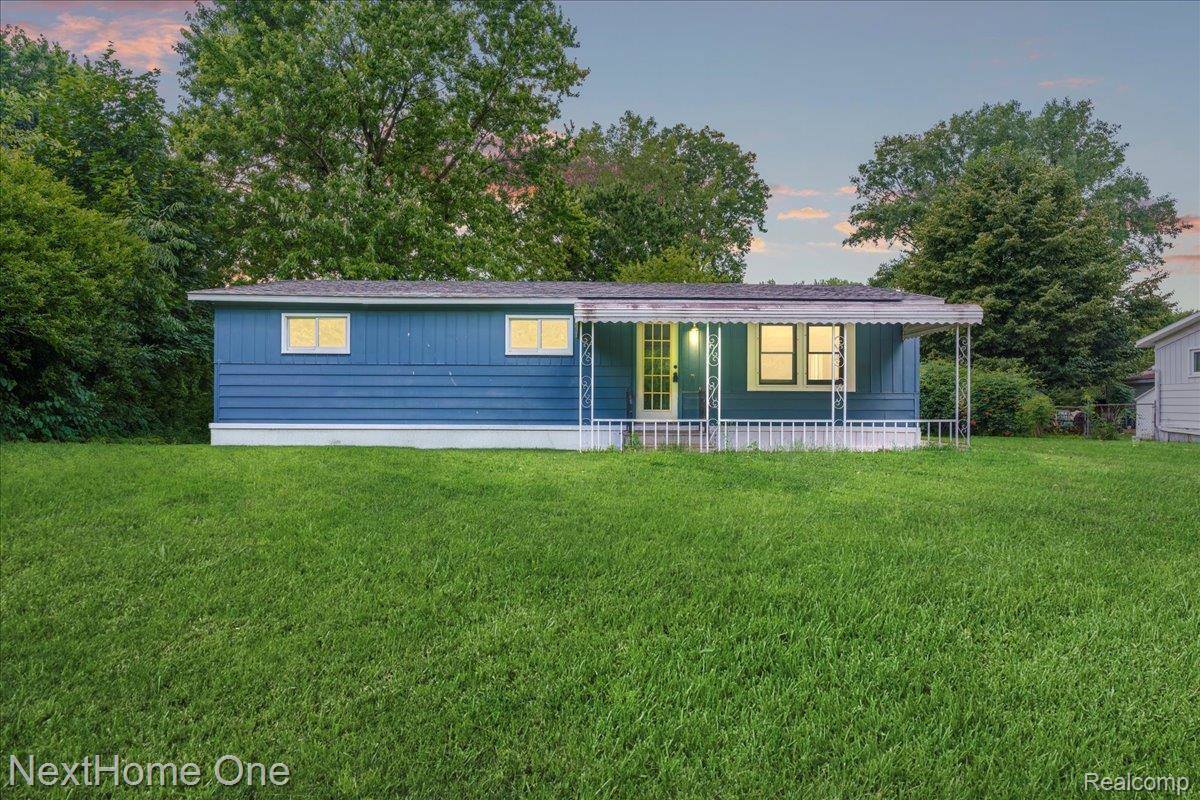 612 Red Oaks Drive, GenoaTownship_Livingston, MI 48843