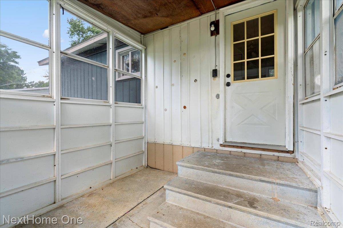 612 Red Oaks Drive, GenoaTownship_Livingston, MI 48843