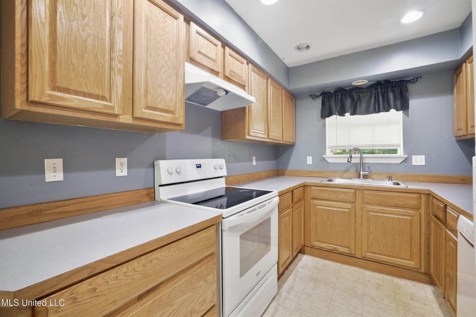 643 Michelle Drive, Biloxi, MS 39532