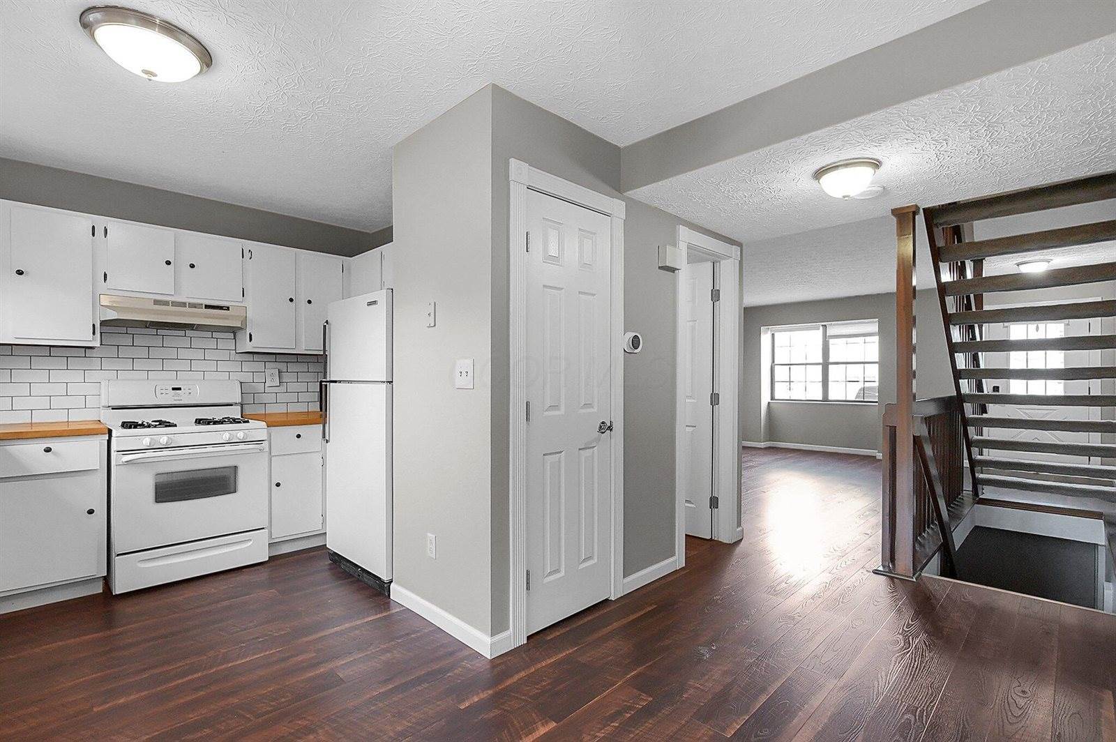 920 Charnwood Lane, Columbus, OH 43085