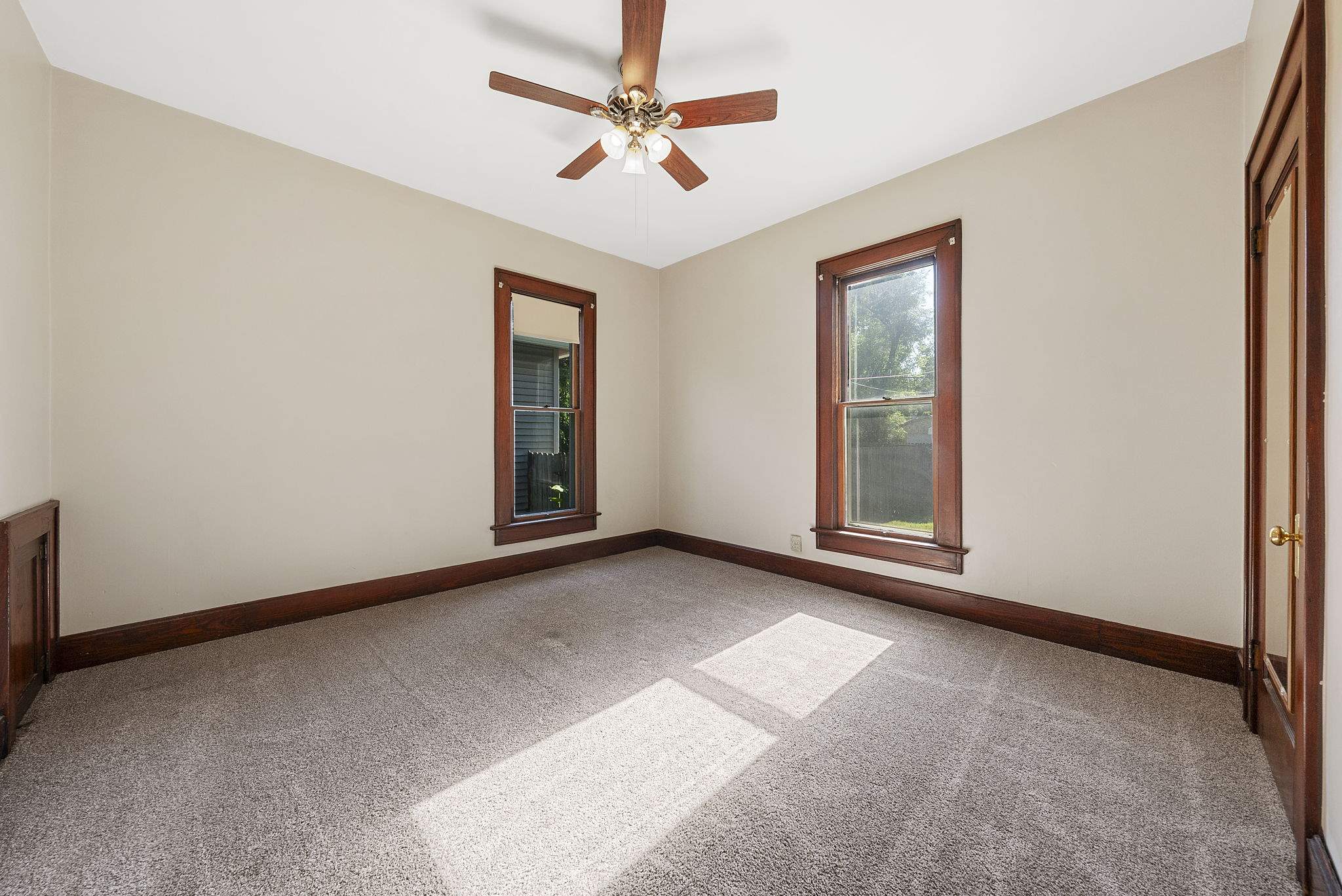 1915 North 9th, Terre Haute, IN 47807