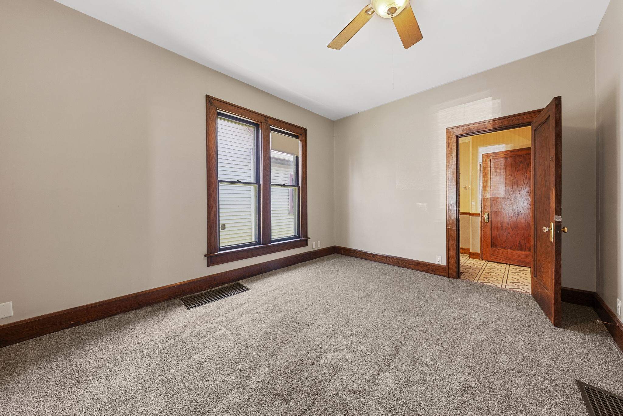 1915 North 9th, Terre Haute, IN 47807