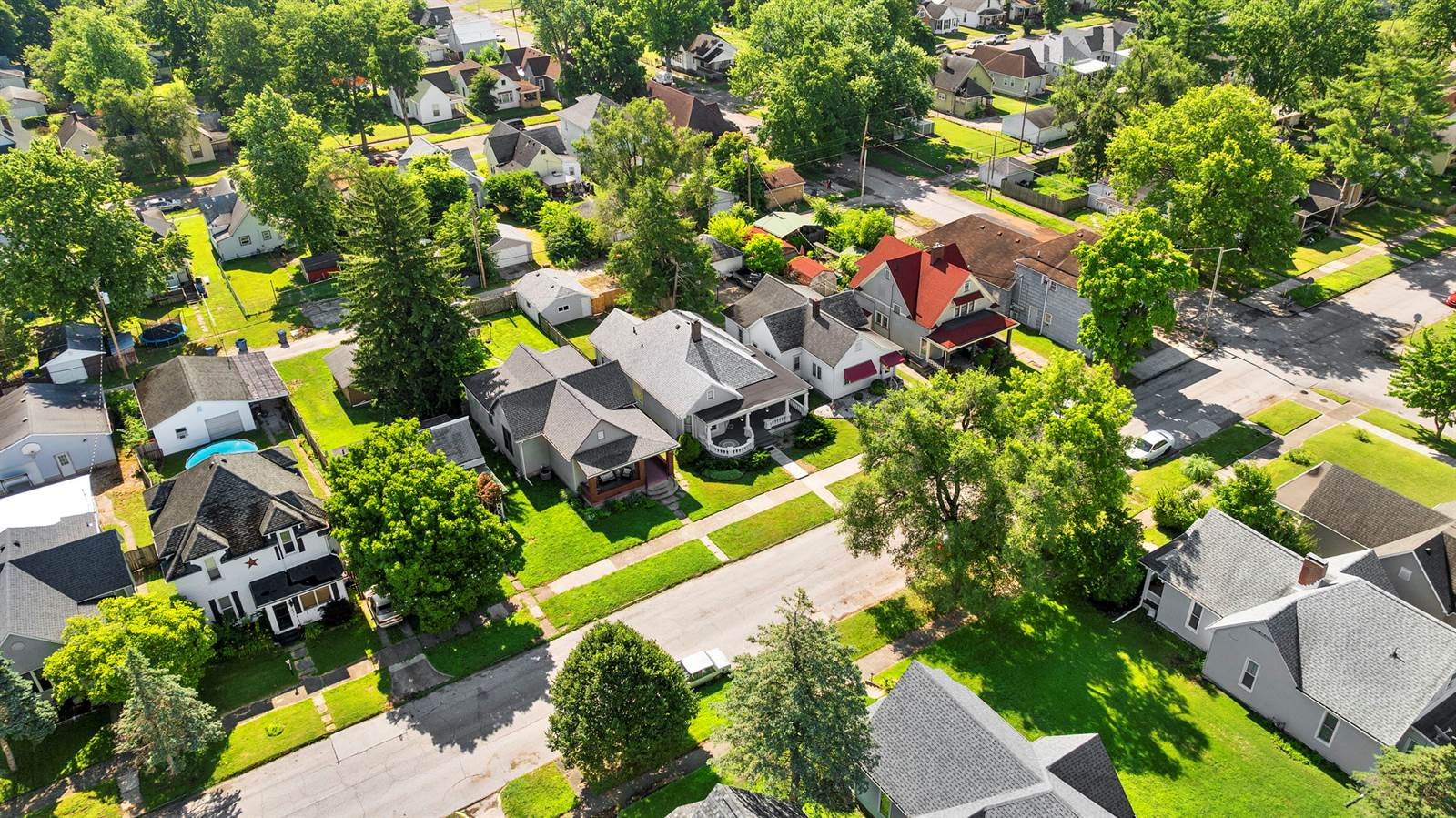 1915 North 9th, Terre Haute, IN 47807