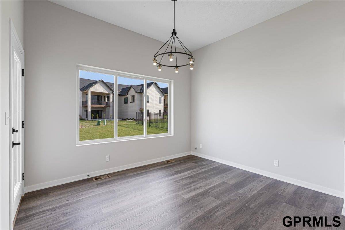 21120 Jessie Avenue, Elkhorn, NE 68022