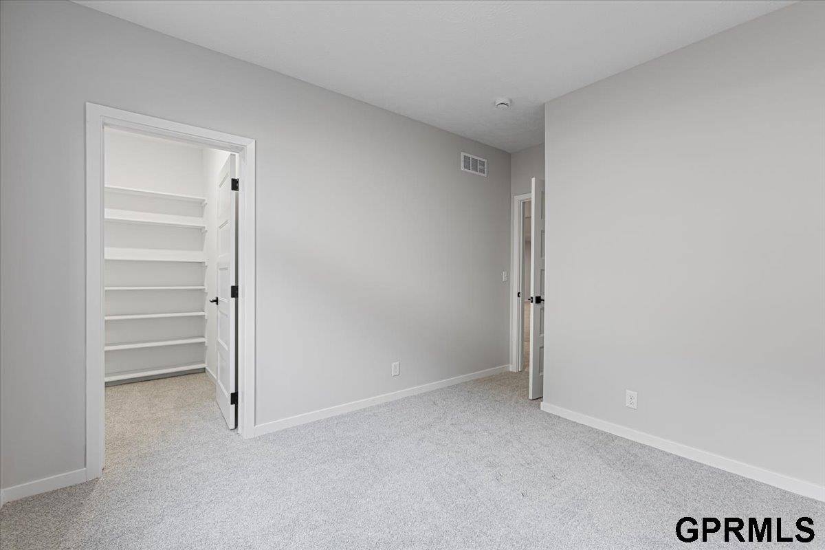 21120 Jessie Avenue, Elkhorn, NE 68022