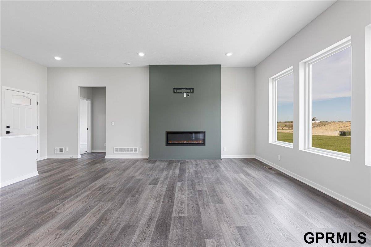 21120 Jessie Avenue, Elkhorn, NE 68022