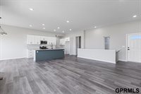 21120 Jessie Avenue, Elkhorn, NE 68022