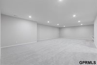 21120 Jessie Avenue, Elkhorn, NE 68022