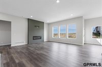 21120 Jessie Avenue, Elkhorn, NE 68022