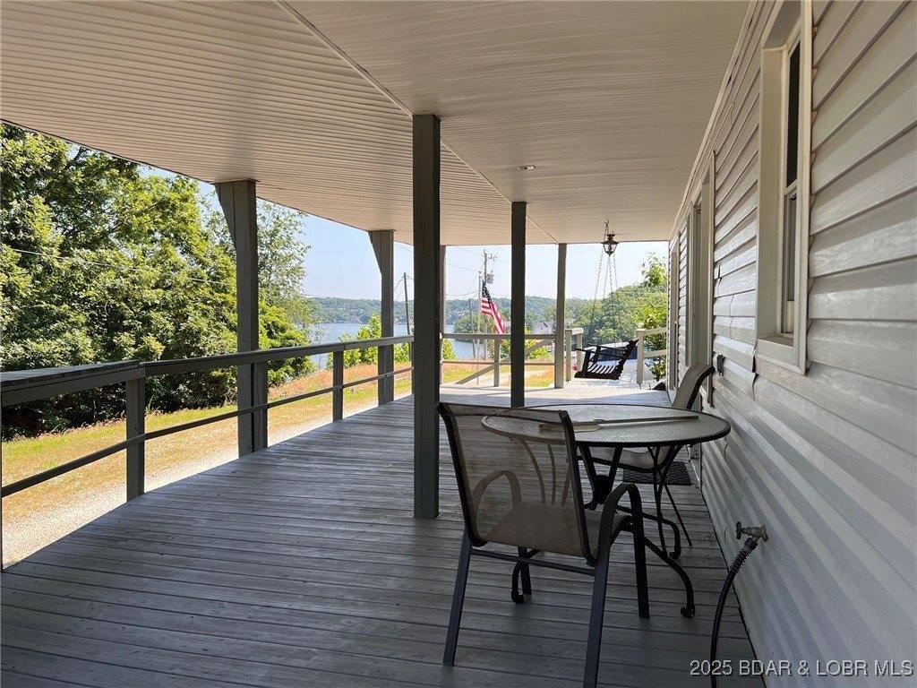 742 Pappys Point, Sunrise Beach, MO 65079