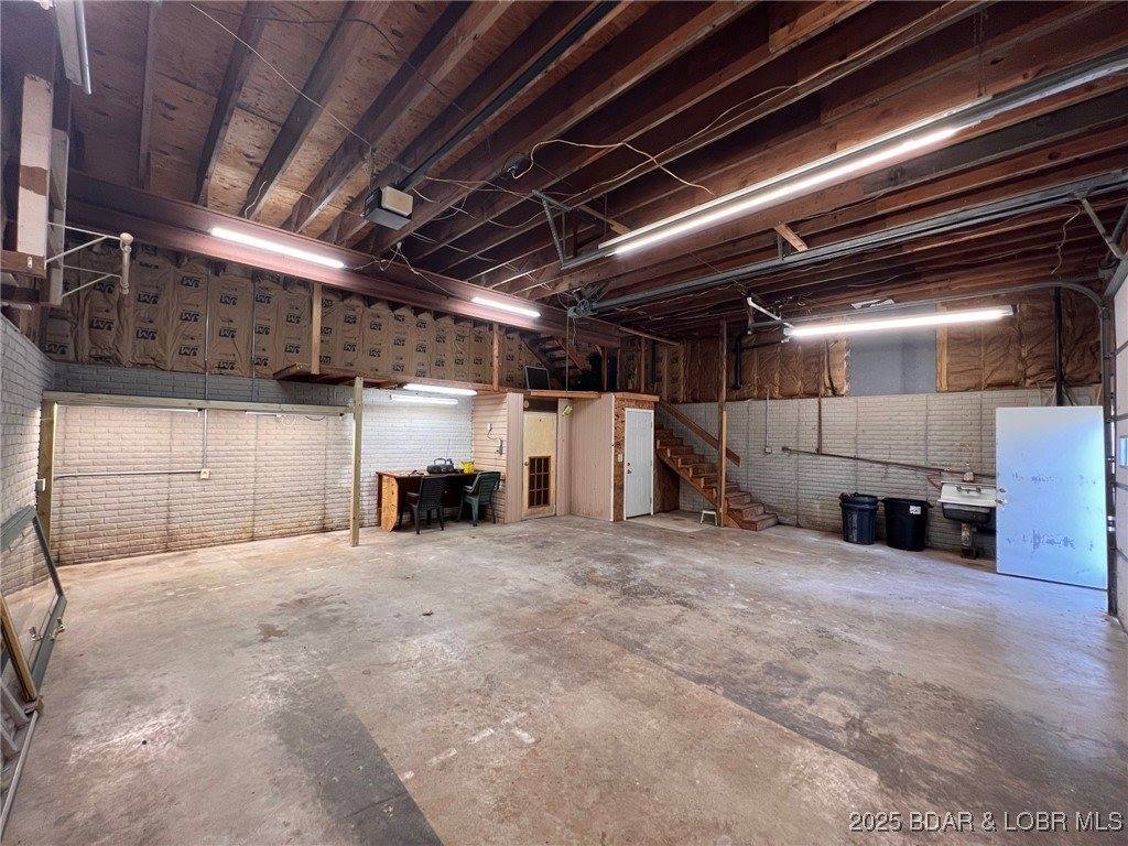 742 Pappys Point, Sunrise Beach, MO 65079