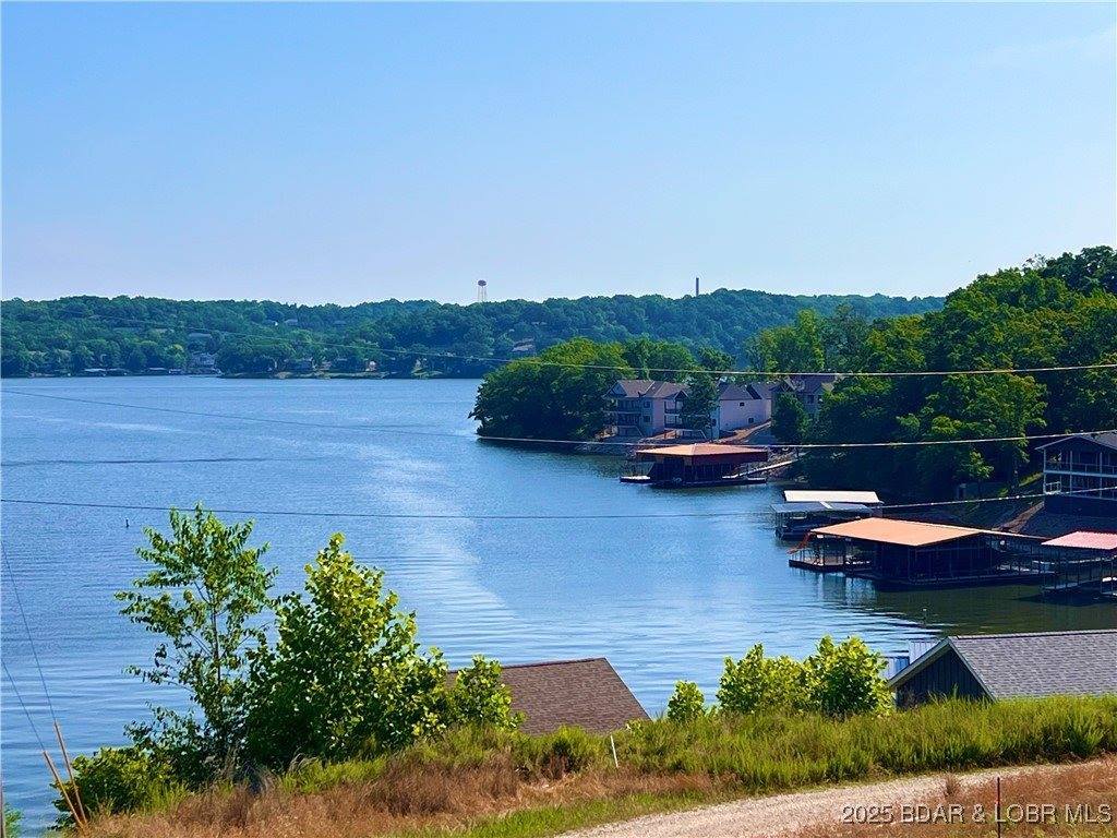 742 Pappys Point, Sunrise Beach, MO 65079