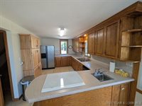 742 Pappys Point, Sunrise Beach, MO 65079